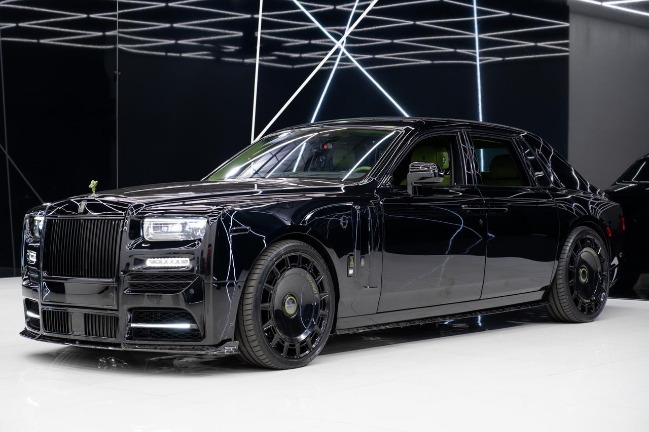 2023 Rolls-Royce Phantom Mansory