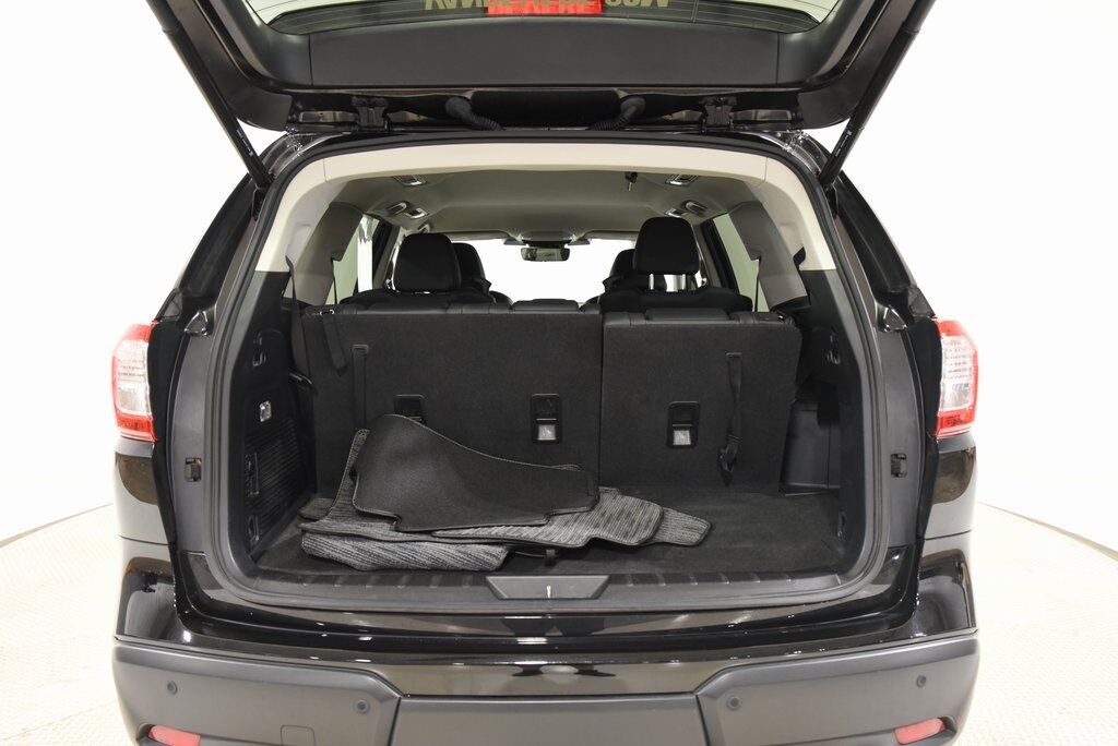 2023 Subaru Ascent Limited Akron