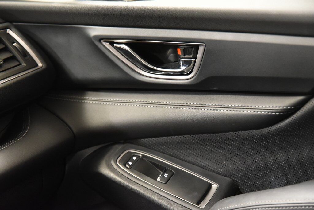 2023 Subaru Ascent Limited Akron