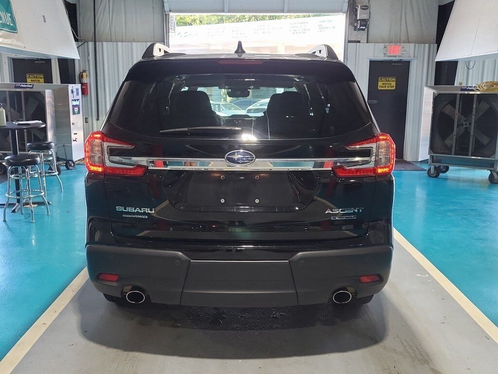 2023 Subaru Ascent Limited Akron