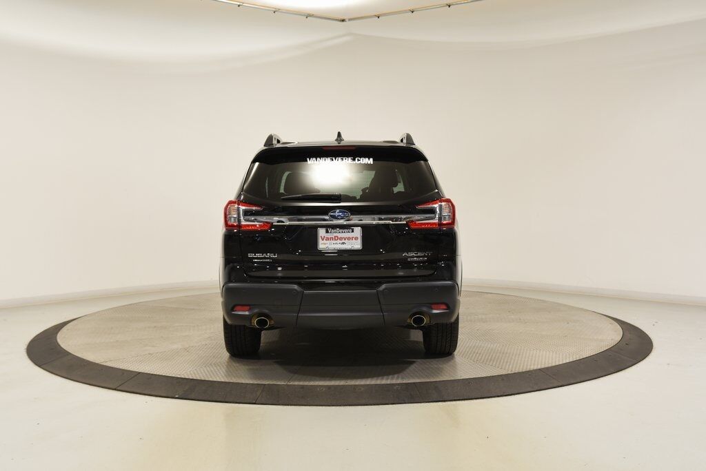 2023 Subaru Ascent Limited Akron