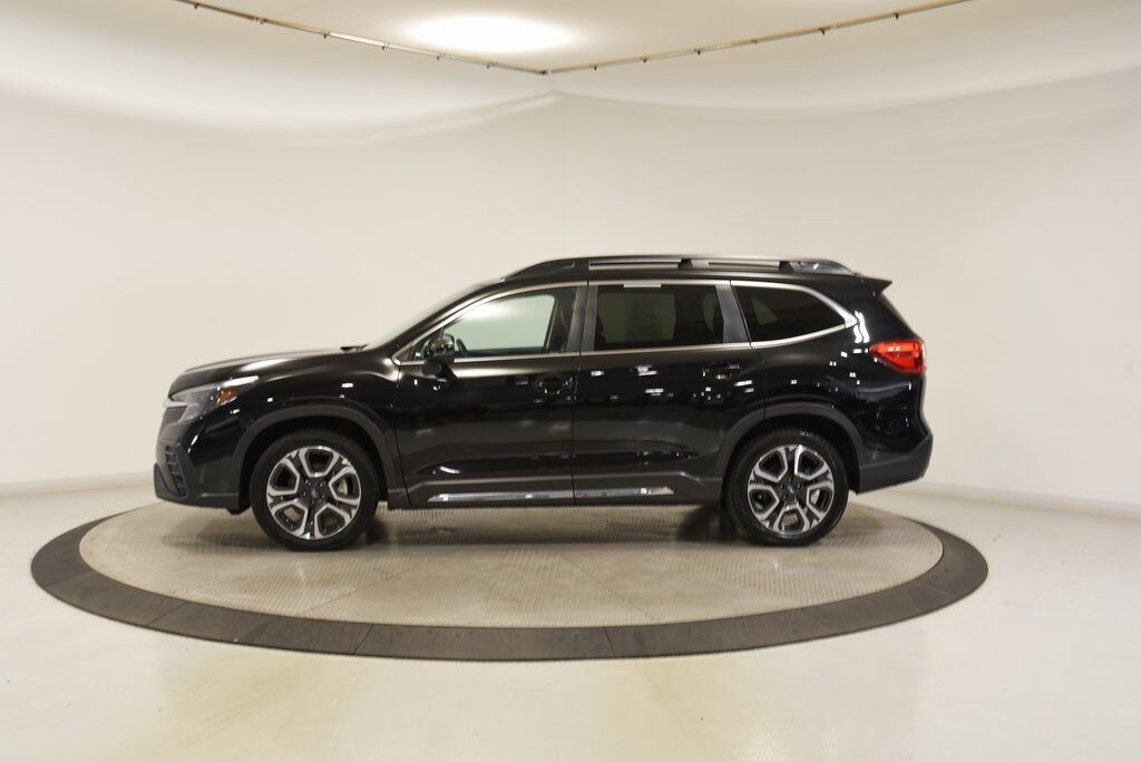 2023 Subaru Ascent Limited Akron