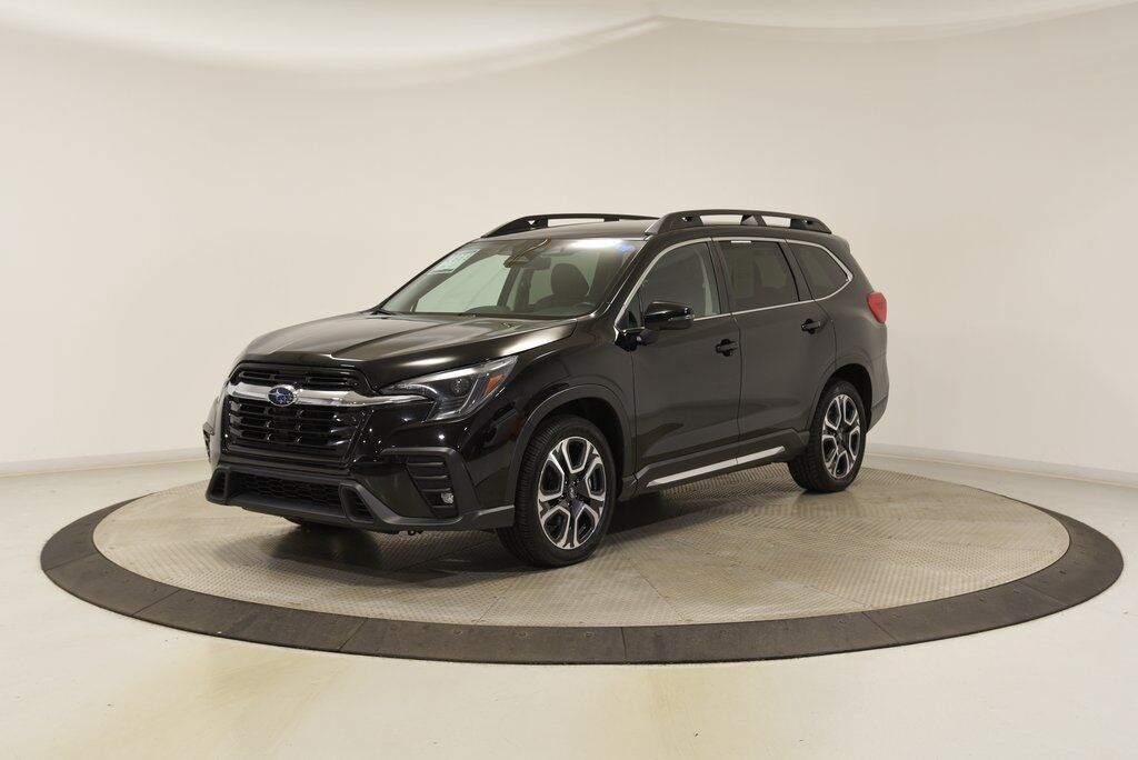 2023 Subaru Ascent Limited Akron