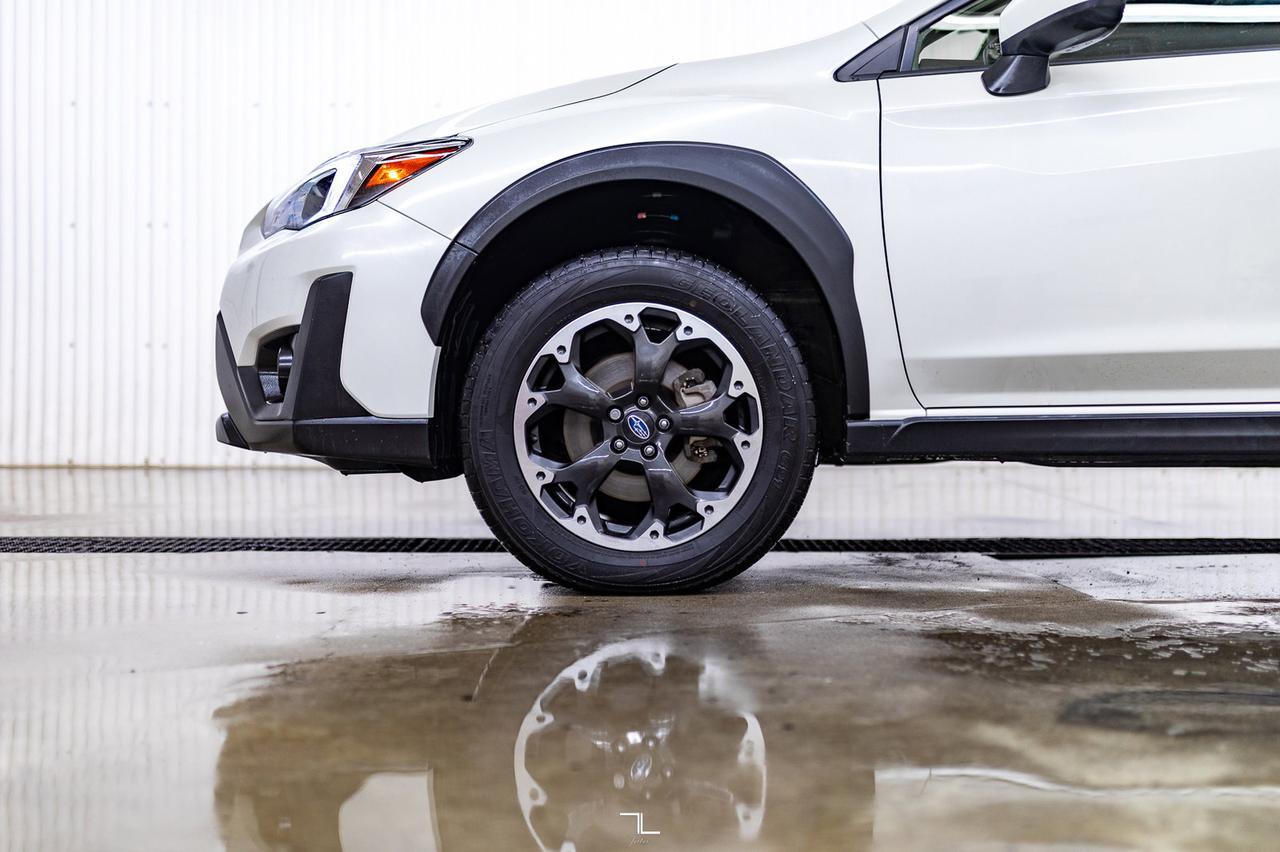 2023 Subaru Crosstrek AWD Sport Manual Roof BCam Red Deer AB