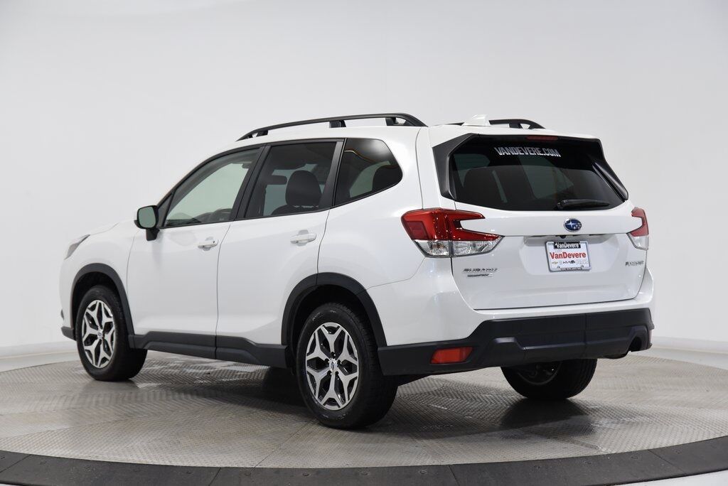 2023 Subaru Forester Premium Akron OH