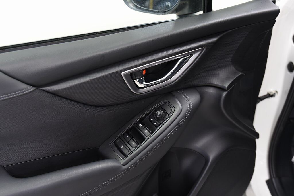 2023 Subaru Forester Premium Akron OH