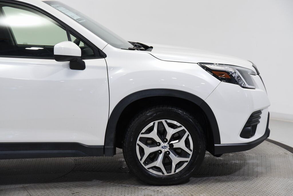 2023 Subaru Forester Premium Akron OH