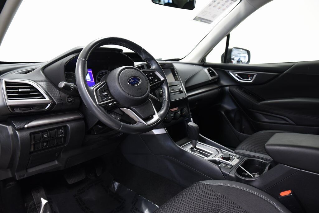 2023 Subaru Forester Premium Akron OH