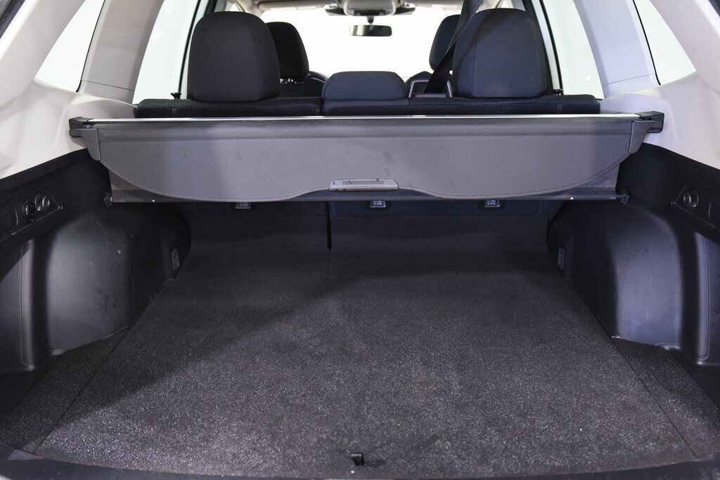 2023 Subaru Forester Premium Akron OH
