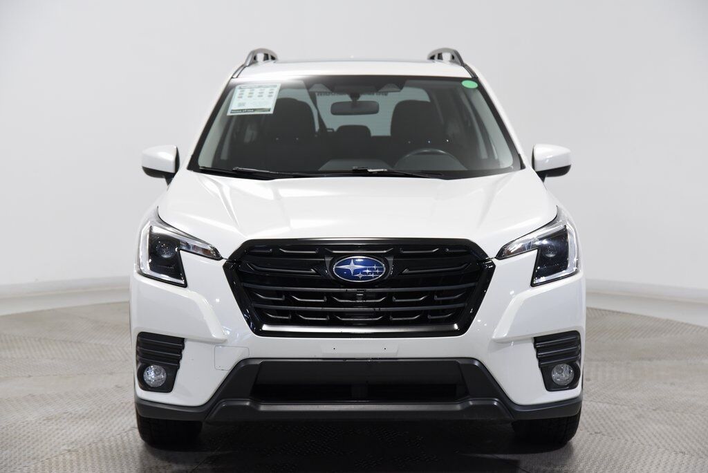 2023 Subaru Forester Premium Akron OH