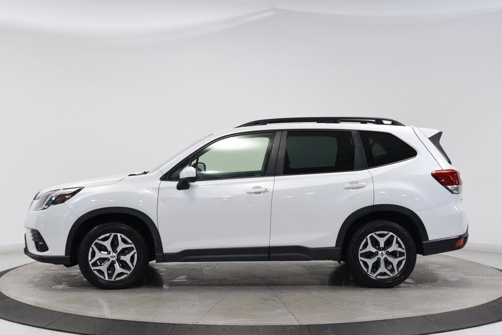 2023 Subaru Forester Premium Akron OH