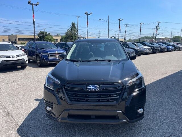 2023 Subaru Forester Premium Cleveland OH