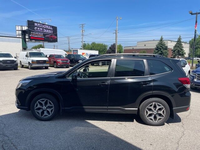 2023 Subaru Forester Premium Cleveland OH