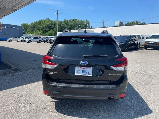 2023 Subaru Forester Premium Cleveland OH