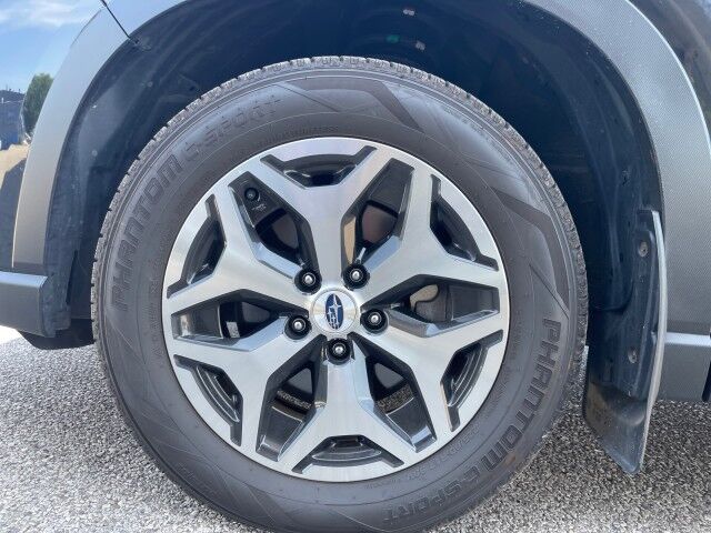 2023 Subaru Forester Premium Cleveland OH