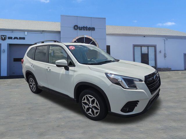 2023 Subaru Forester Premium Hamburg PA