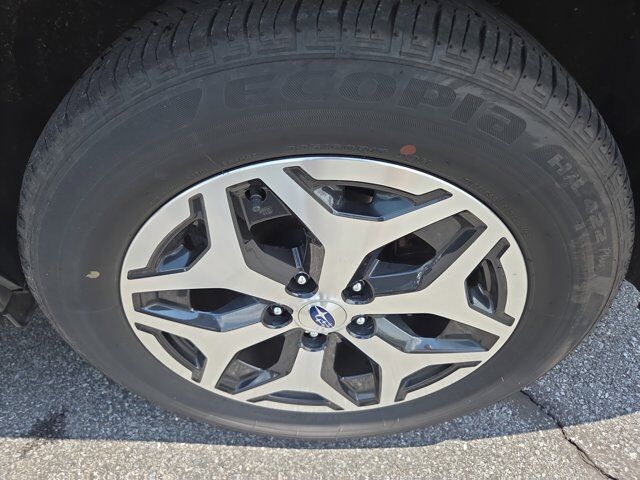 2023 Subaru Forester Premium Hamburg PA