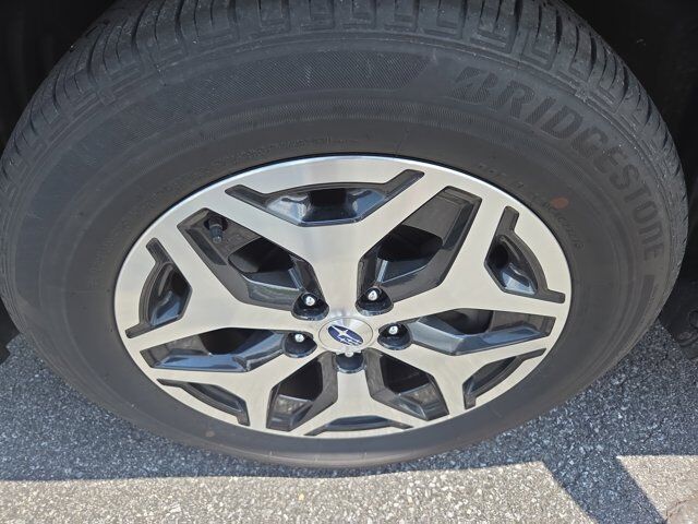 2023 Subaru Forester Premium Hamburg PA