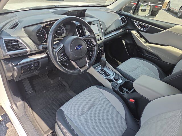 2023 Subaru Forester Premium Hamburg PA