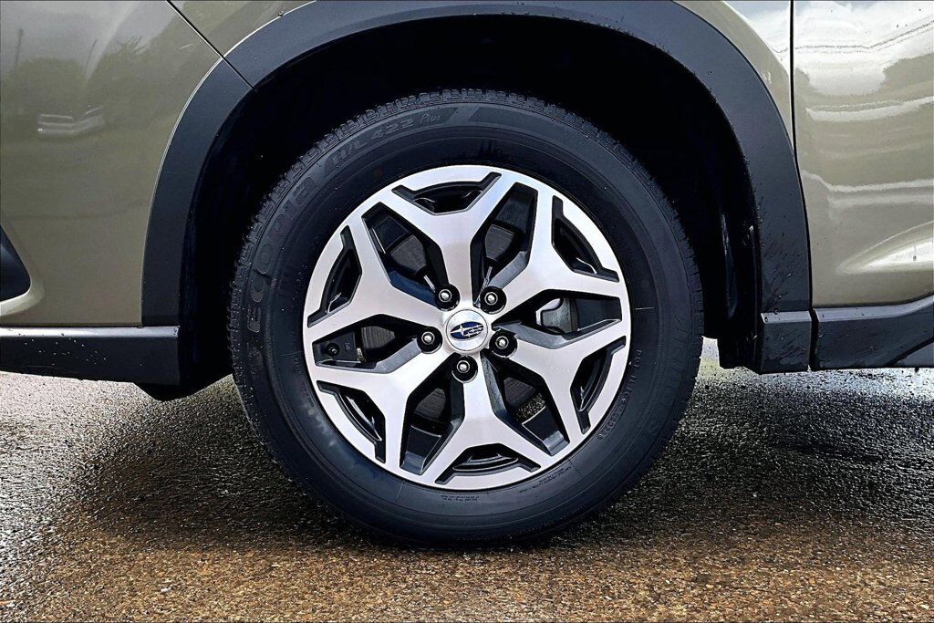 2023 Subaru Forester Premium OR