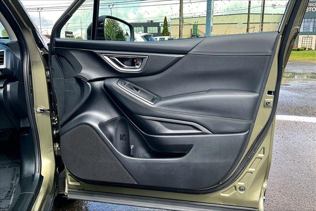 2023 Subaru Forester Premium OR