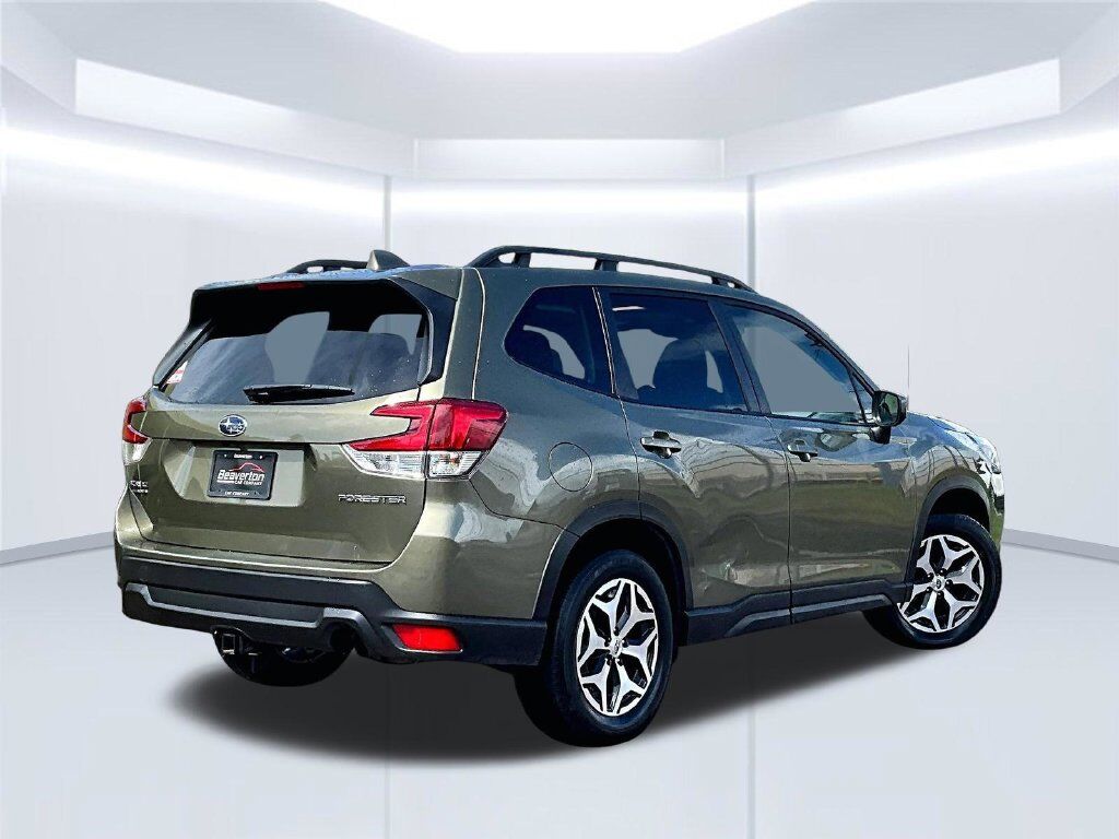 2023 Subaru Forester Premium OR