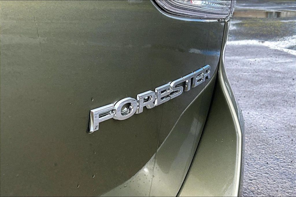 2023 Subaru Forester Premium OR