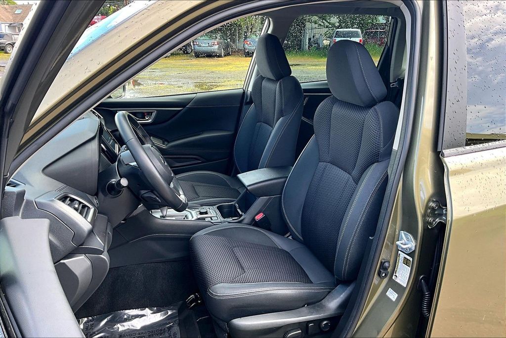 2023 Subaru Forester Premium OR
