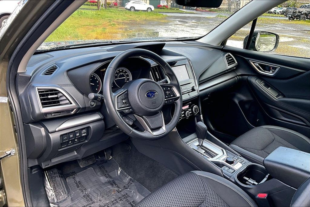 2023 Subaru Forester Premium OR