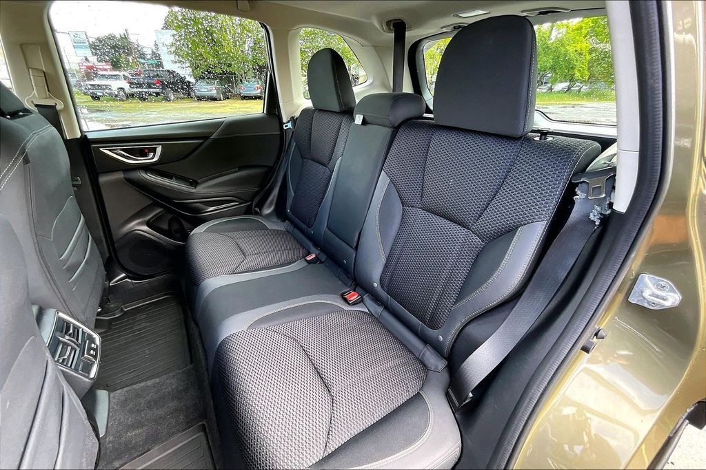 2023 Subaru Forester Premium OR