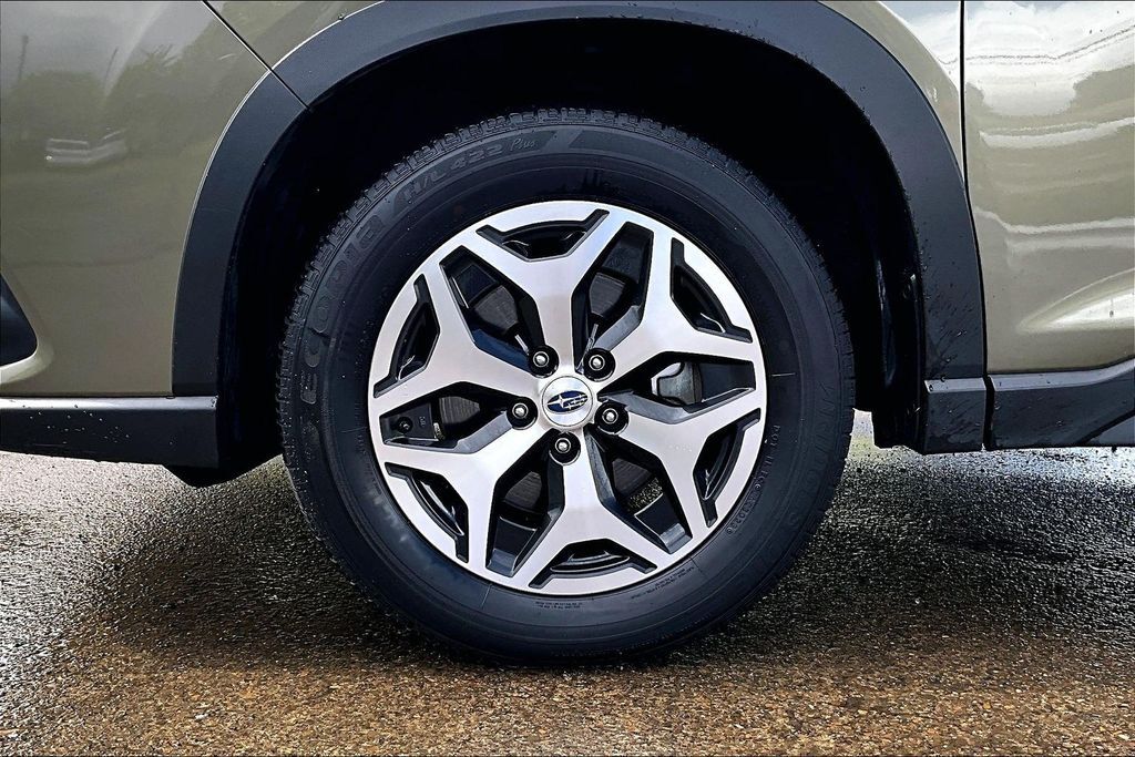 2023 Subaru Forester Premium OR