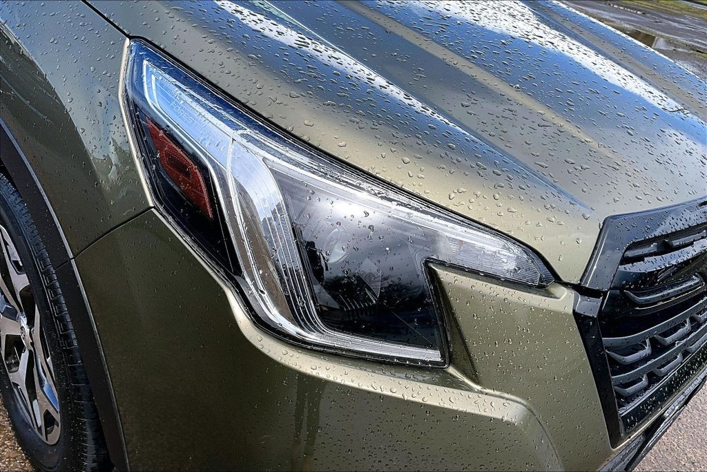 2023 Subaru Forester Premium OR