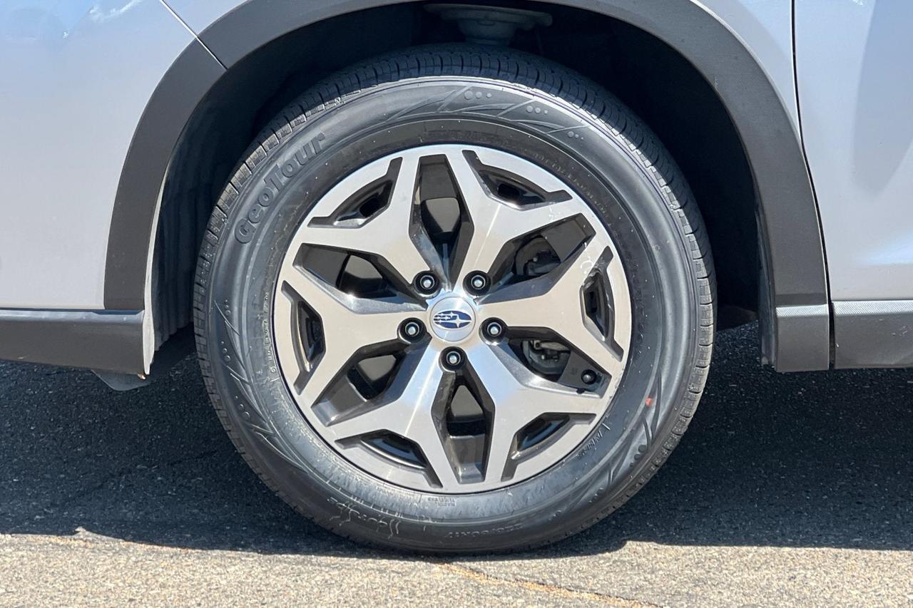 2023 Subaru Forester Premium Roseville CA