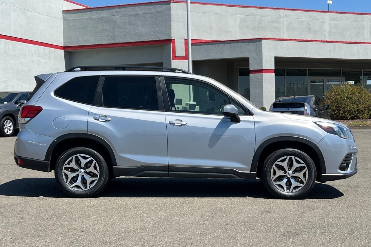 2023 Subaru Forester Premium Roseville CA