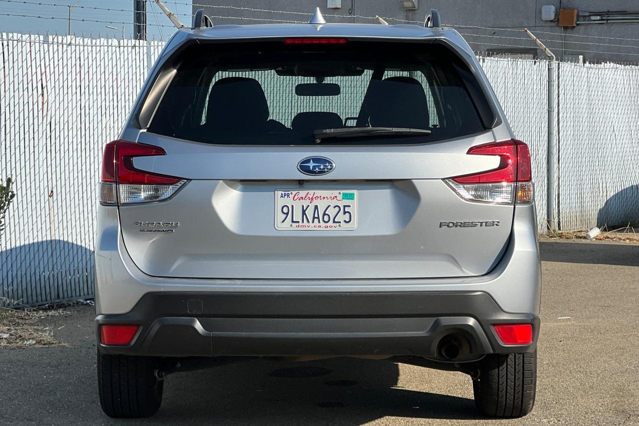 2023 Subaru Forester Premium Roseville CA