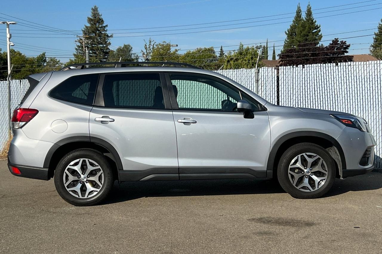 2023 Subaru Forester Premium Roseville CA