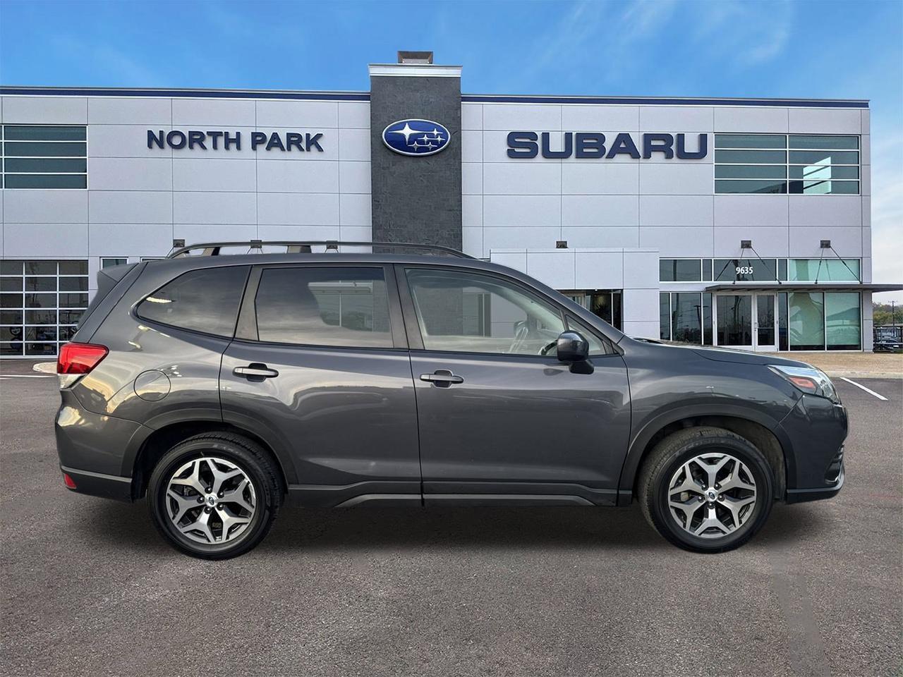 2023 Subaru Forester Premium