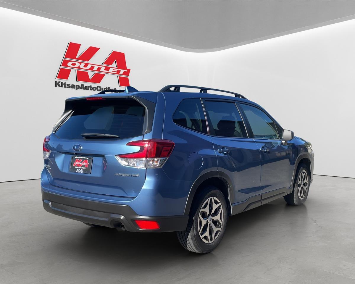 2023 Subaru Forester Premium Sport Utility 4D