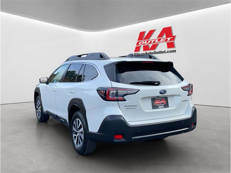 2023 Subaru Outback Premium Wagon 4D