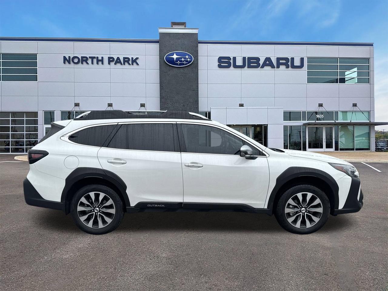 2023 Subaru Outback Touring