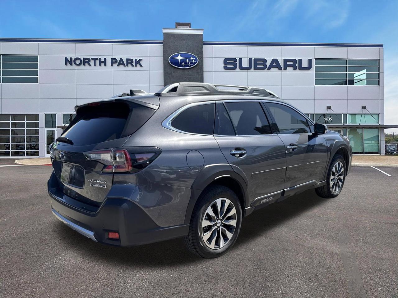 2023 Subaru Outback Touring XT