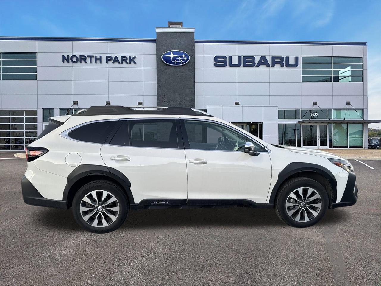 2023 Subaru Outback Touring XT