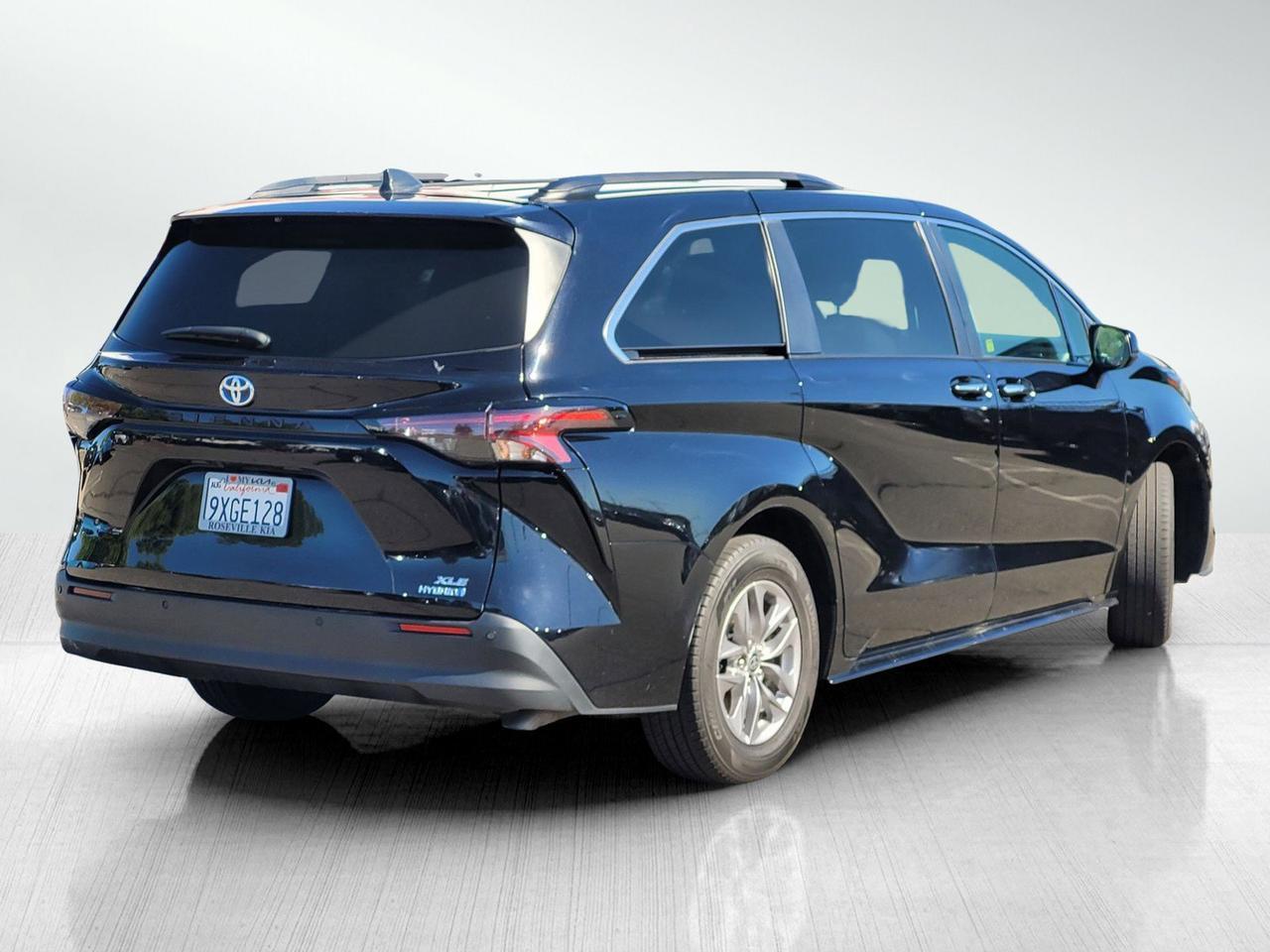 2023 TOYOTA SIENNA XLE Roseville CA