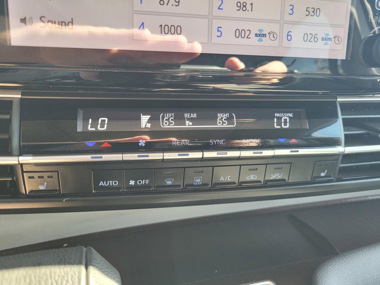 2023 TOYOTA SIENNA XLE Roseville CA