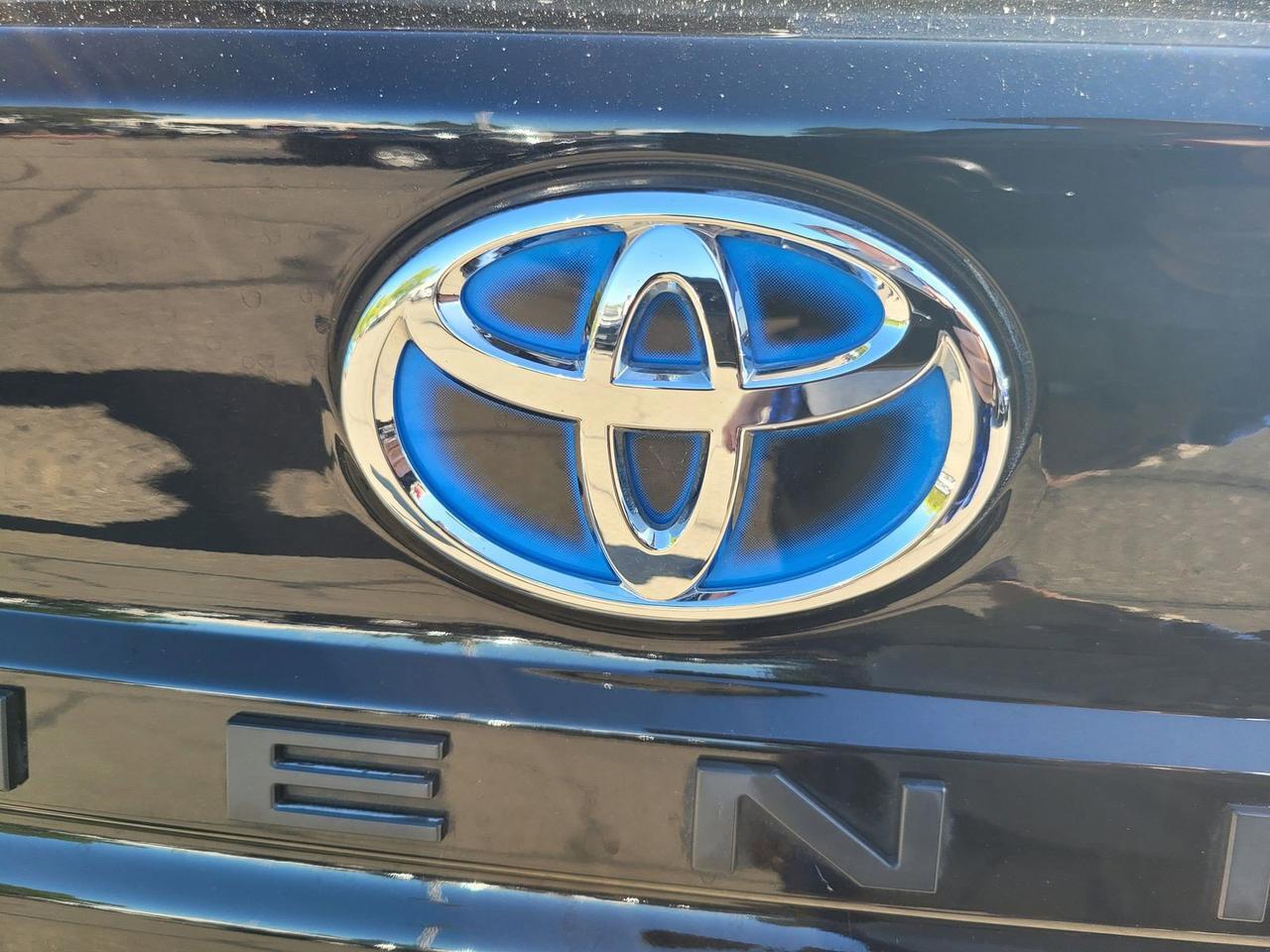 2023 TOYOTA SIENNA XLE Roseville CA