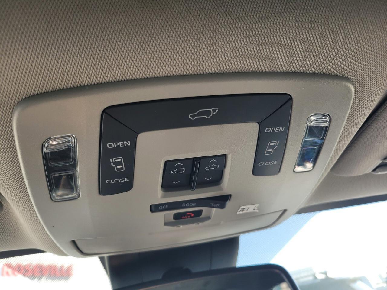 2023 TOYOTA SIENNA XLE Roseville CA