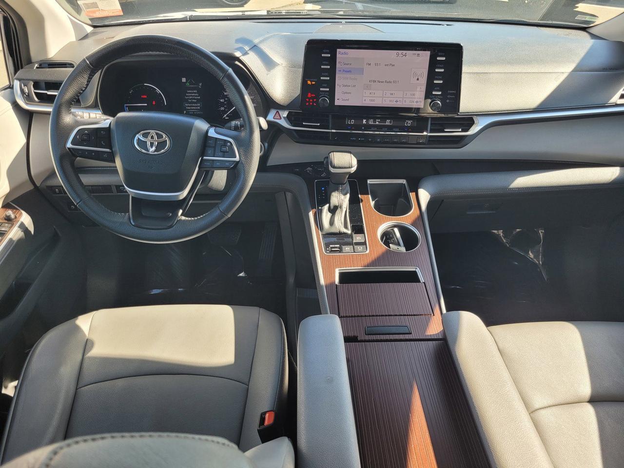 2023 TOYOTA SIENNA XLE Roseville CA