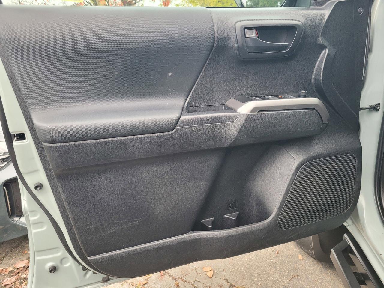 2023 TOYOTA TACOMA 4WD SR5 Roseville CA