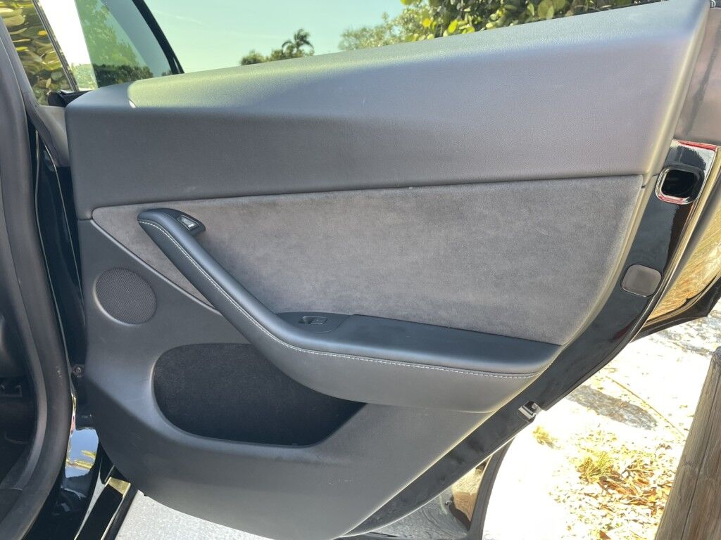 2023 Tesla MODEL Y~LONG RANGE~1 OWNER~ONLINE FINANCE AND SHIPPING AVAILABLE!!! Sarasota FL