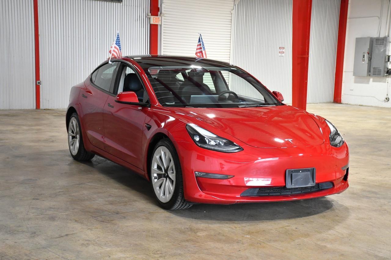 2023 Tesla Model 3 -'s photo